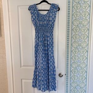 Chic Blue Patterned Maxi Dress